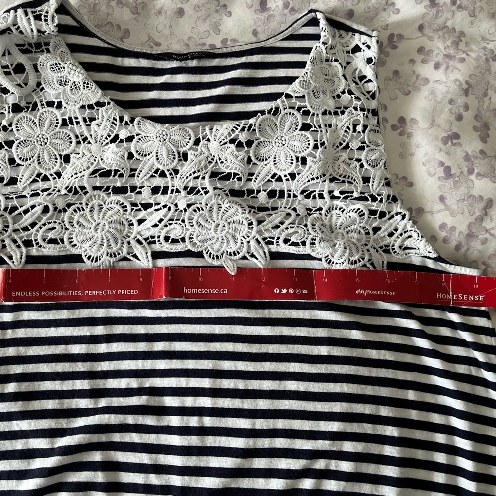 Lacey tank top